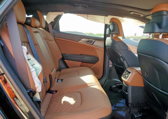 KNDPVDDG8T7280275: 82181875