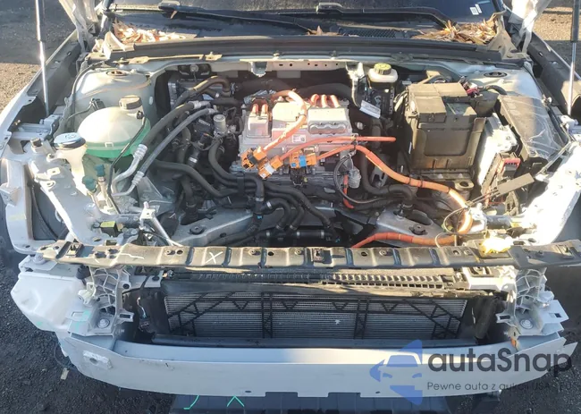 YSMEG3KA4PL140851: 89900875