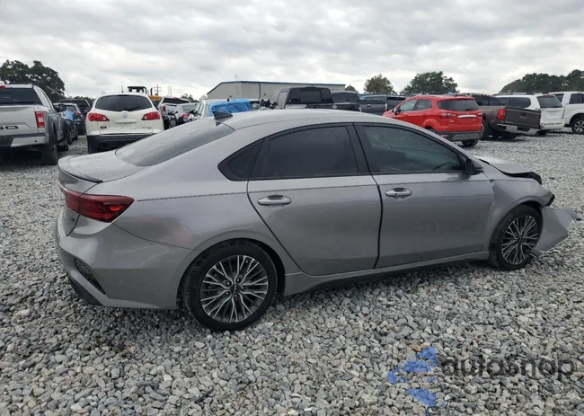 3KPF54AD8PE684995: 84056735