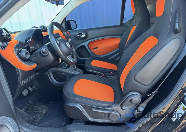 WMEFJ9BAXHK230583: 90947865