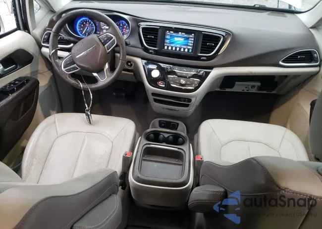 2C4RC1BG9JR354847: 90412365