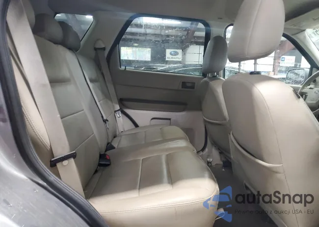 1FMCU49H28KA70225: 86613055