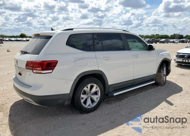 1V2DR2CA6JC521472: 81830205