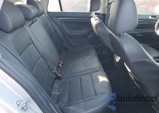 3VWPL7AJ3DM668526: 89890185