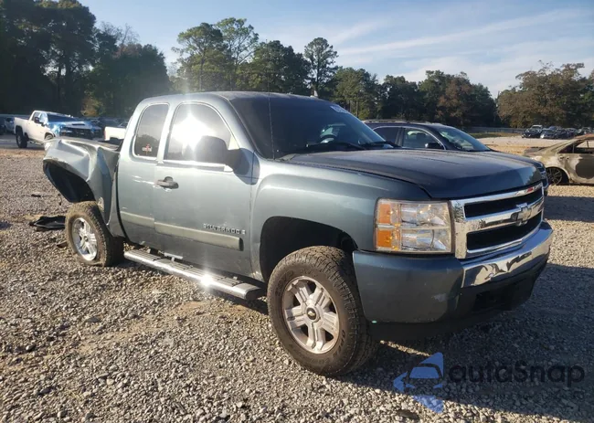 2GCEC19JX81211835: 82774065