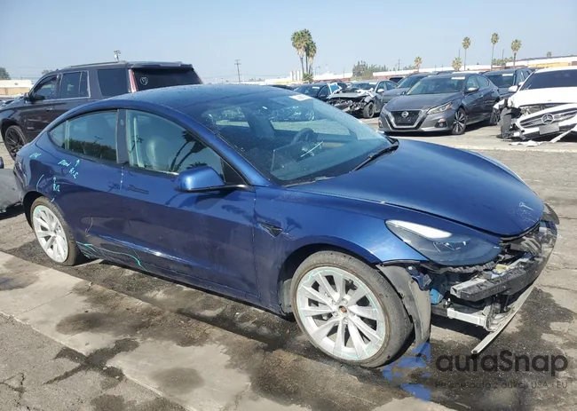 5YJ3E1EB8NF158268: 89918285