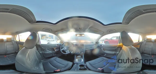 3VWRZ7AJ0AM042919: 82549585