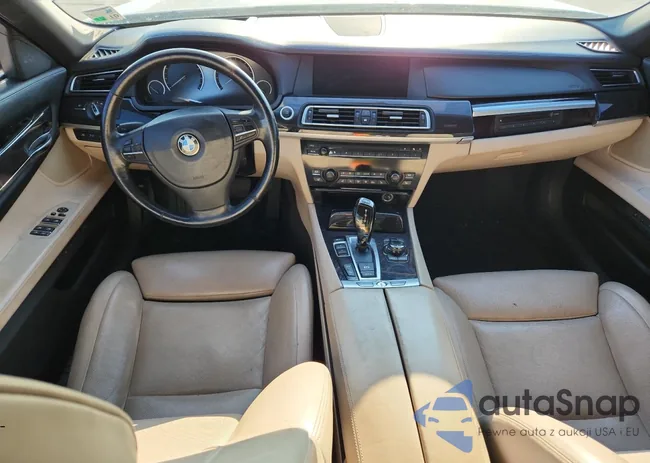 WBAKX8C59BC198179: 90595305