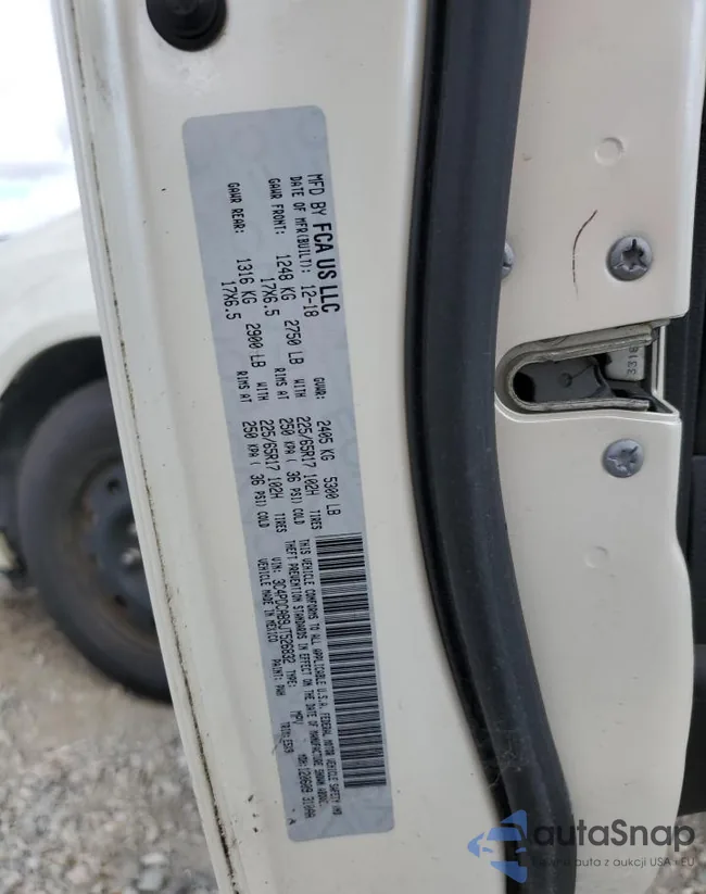 3C4PDCAB9JT526832: 84574555