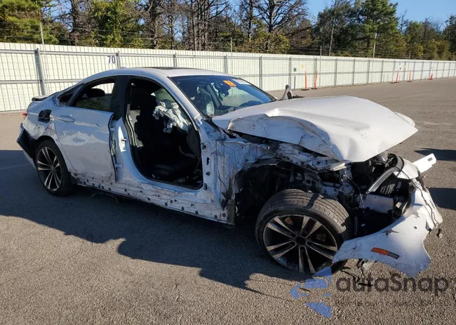 WBA4J1C0XLCE50371: 82331045