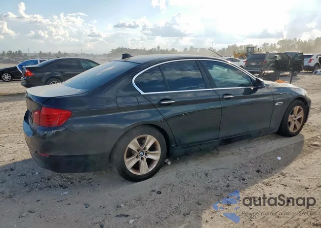 WBAXG5C5XDDY32181: 82325515