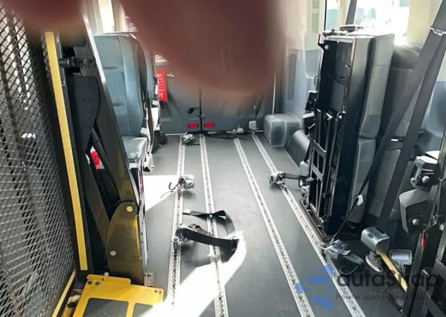 1FDZX2XM0FKB05749: 90475815