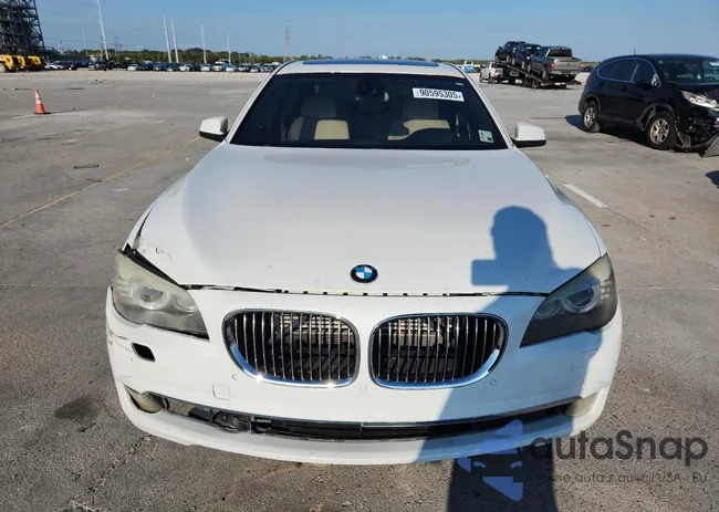 WBAKX8C59BC198179: 90595305