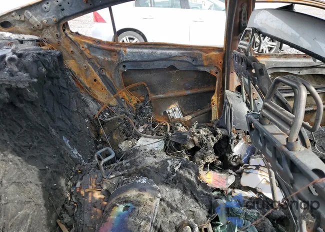 5NPD84LF3JH402987: 89448665