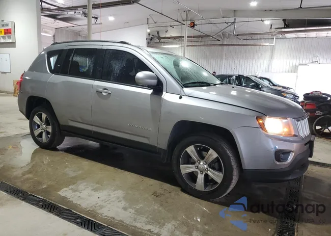 1C4NJDEB3GD559372: 89531065