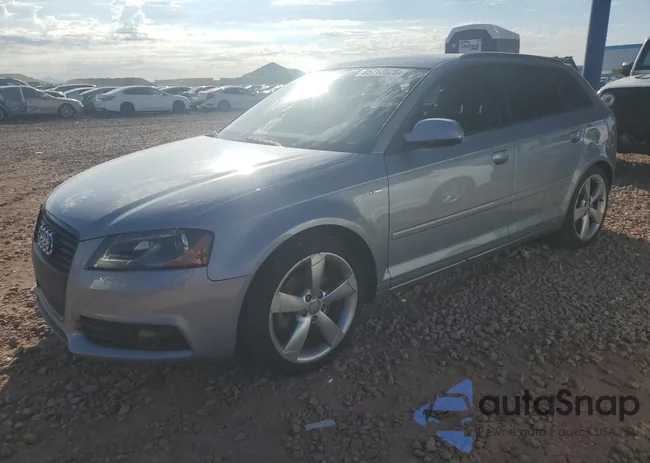 WAUKFAFM8BA160242: 85717525