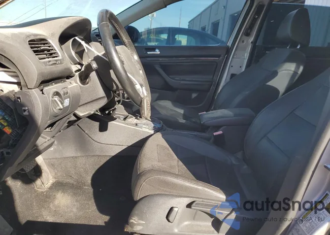 3VWPL7AJ3DM668526: 89890185