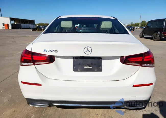 W1K3G4EB1NJ352814: 90023855