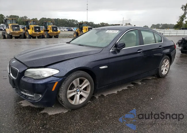 WBAXH5C53DD111939: 85724075