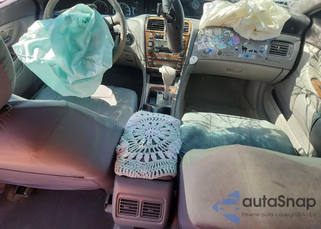 4T1BF28B41U140258: 82715255