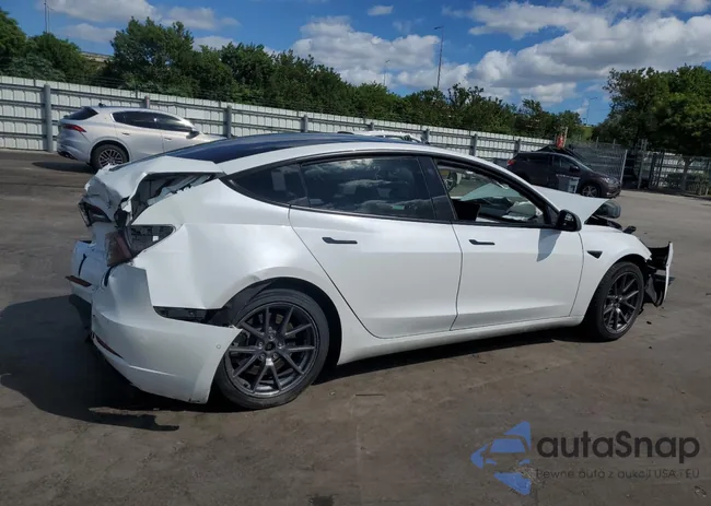 5YJ3E1EB0NF198165: 85264395