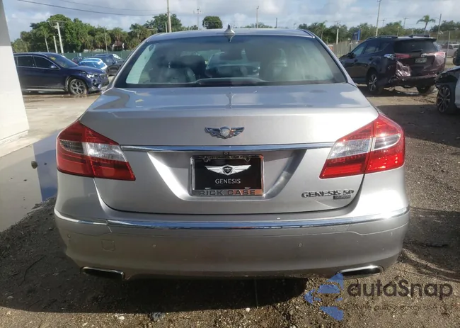 KMHGC4DHXDU225761: 85541715