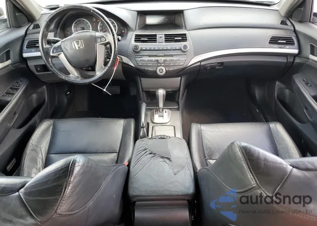 1HGCP2F64CA042753: 85736775