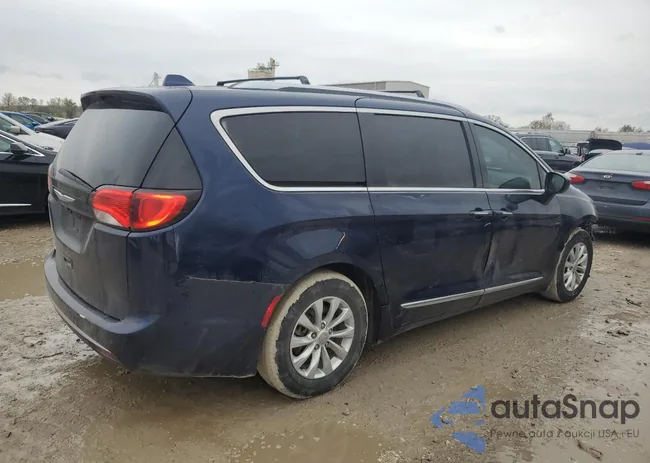 2C4RC1BG8JR124524: 90242655