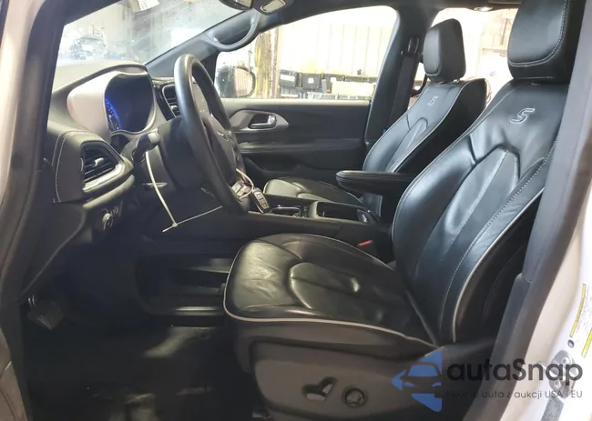 2C4RC1GG6SR518422: 90243905