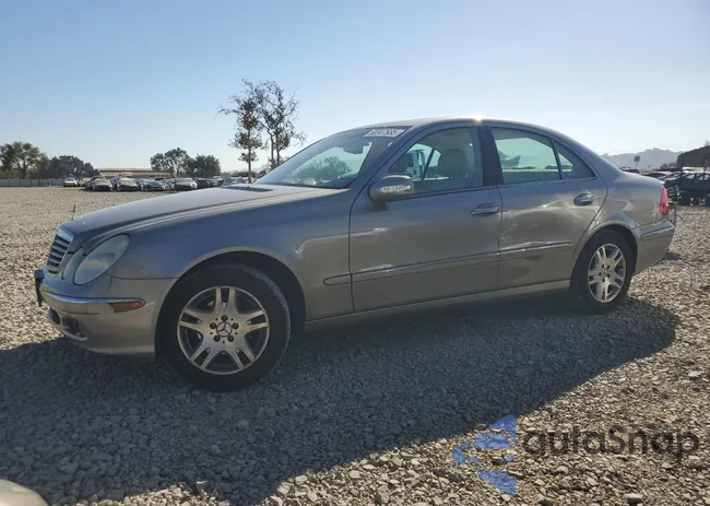 WDBUF65J25A687132: 90907935