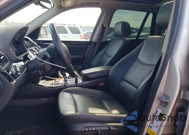 5UXWX9C50G0D64707: 84428855