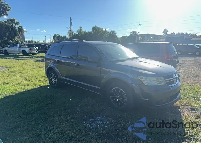 3C4PDCABXJT183528: 86530795