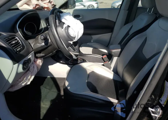 3C4NJDCB4JT396980: 81942785