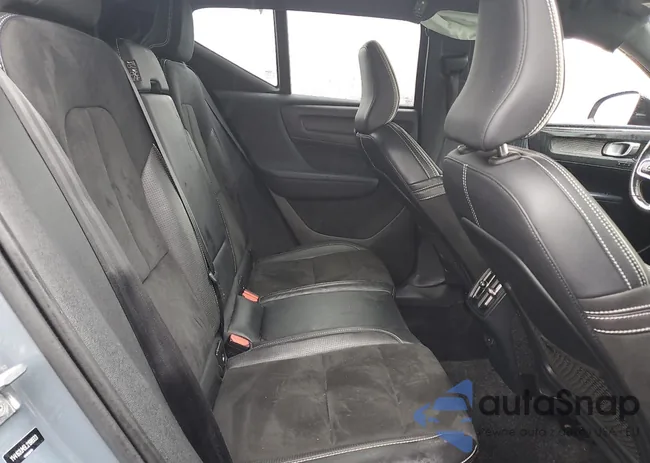 YV4162UM5L2198933: 90243785