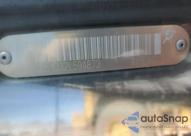 3N1CB51D32L594873: 89932985