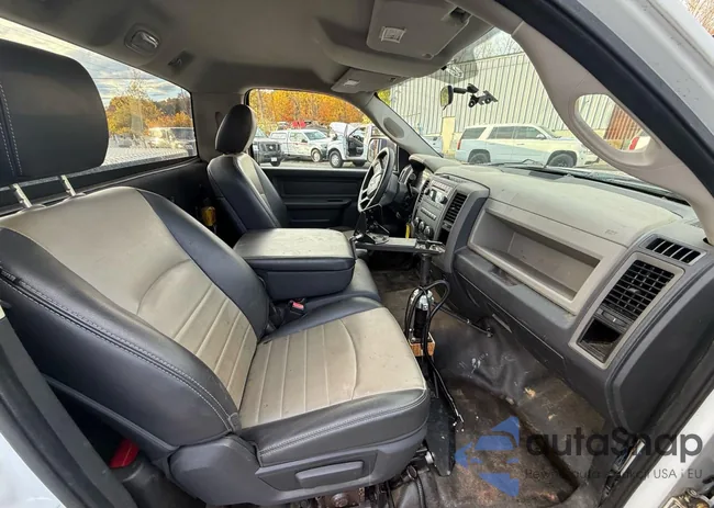 3C6LD4AT3CG317568: 85960445