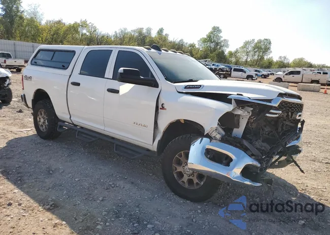 3C6UR5CL8MG631078: 84642855