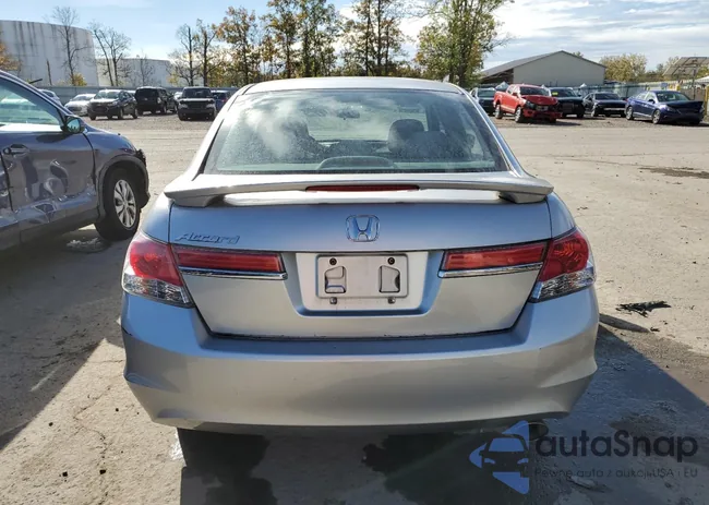 1HGCP2F3XBA027663: 86850695