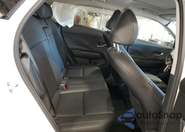 KM8HECA34RU136812: 86061725