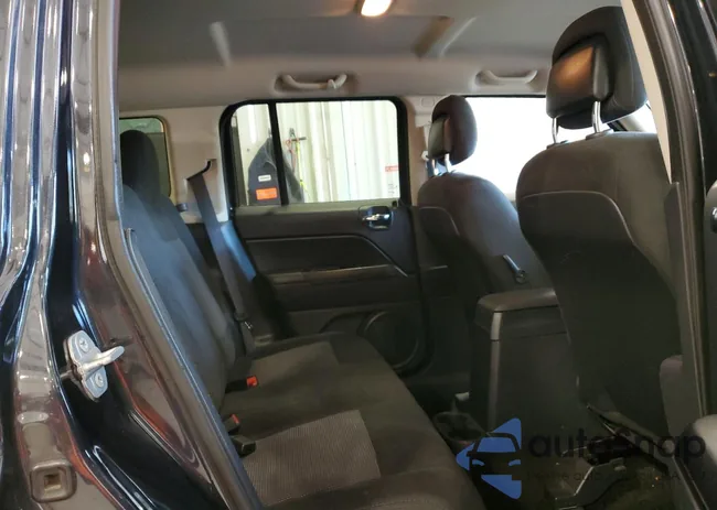 1C4NJRBB9FD321221: 90632765