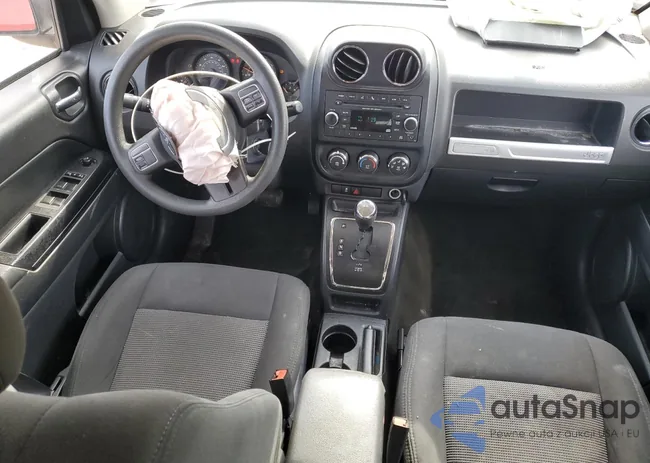 1C4NJDBB7GD778954: 82581475