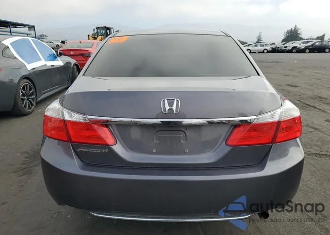 1HGCR2F35FA118548: 82699015