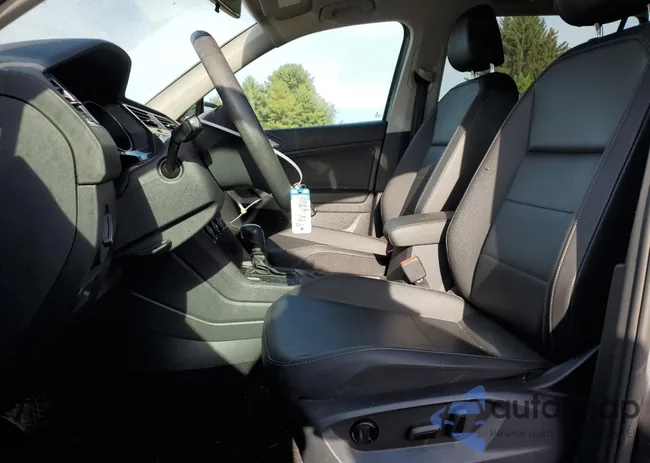 3VV3B7AX2LM123121: 85138365