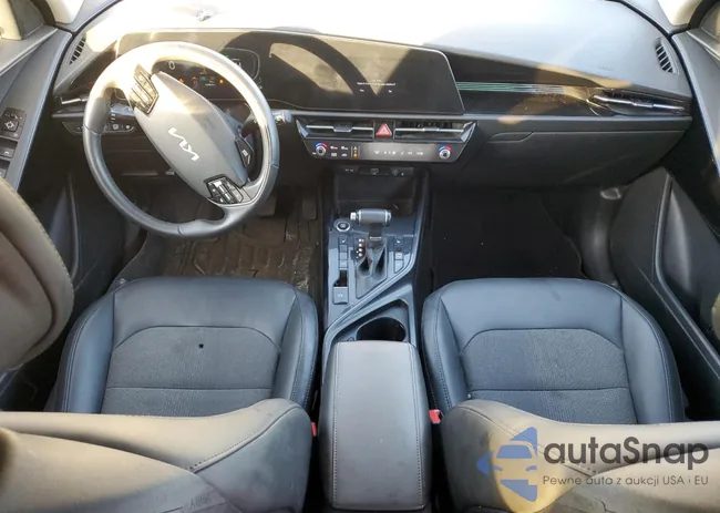 KNDCR3LE2P5057793: 84607295