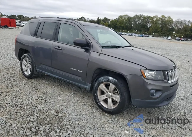 1C4NJCBB0FD273718: 90532865