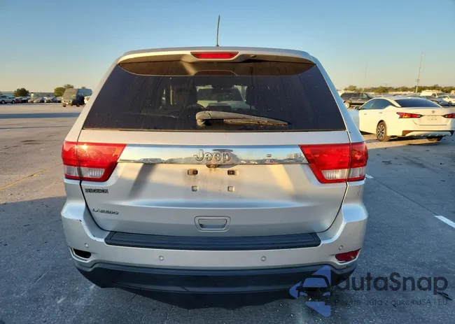 1C4RJEAG3DC549757: 82532115