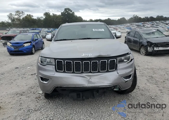 1C4RJFBG8HC849207: 82300175