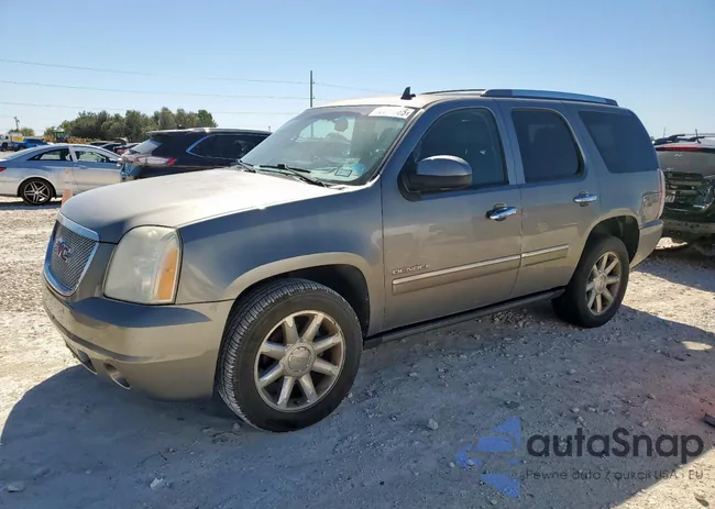 1GKS1EEFXCR256103: 90674685