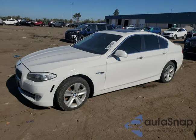 WBAXH5C53DDW16010: 84803205