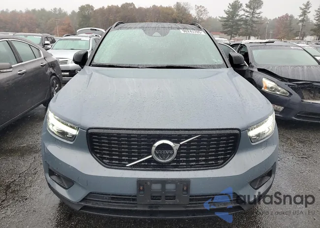 YV4162UM5L2198933: 90243785